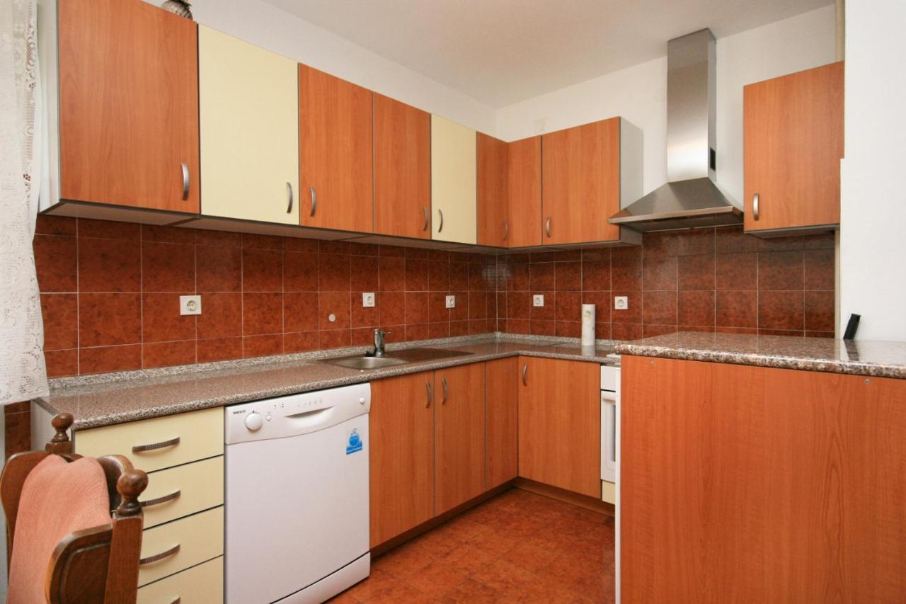 Apartments With A Parking Space Novi Vinodolski - 5514 エクステリア 写真