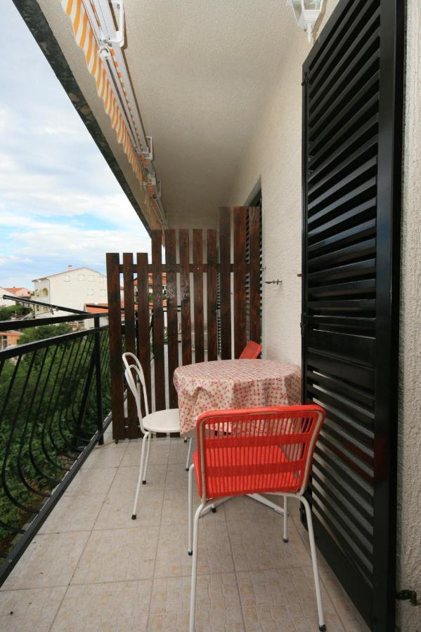 Apartments With A Parking Space Novi Vinodolski - 5514 エクステリア 写真